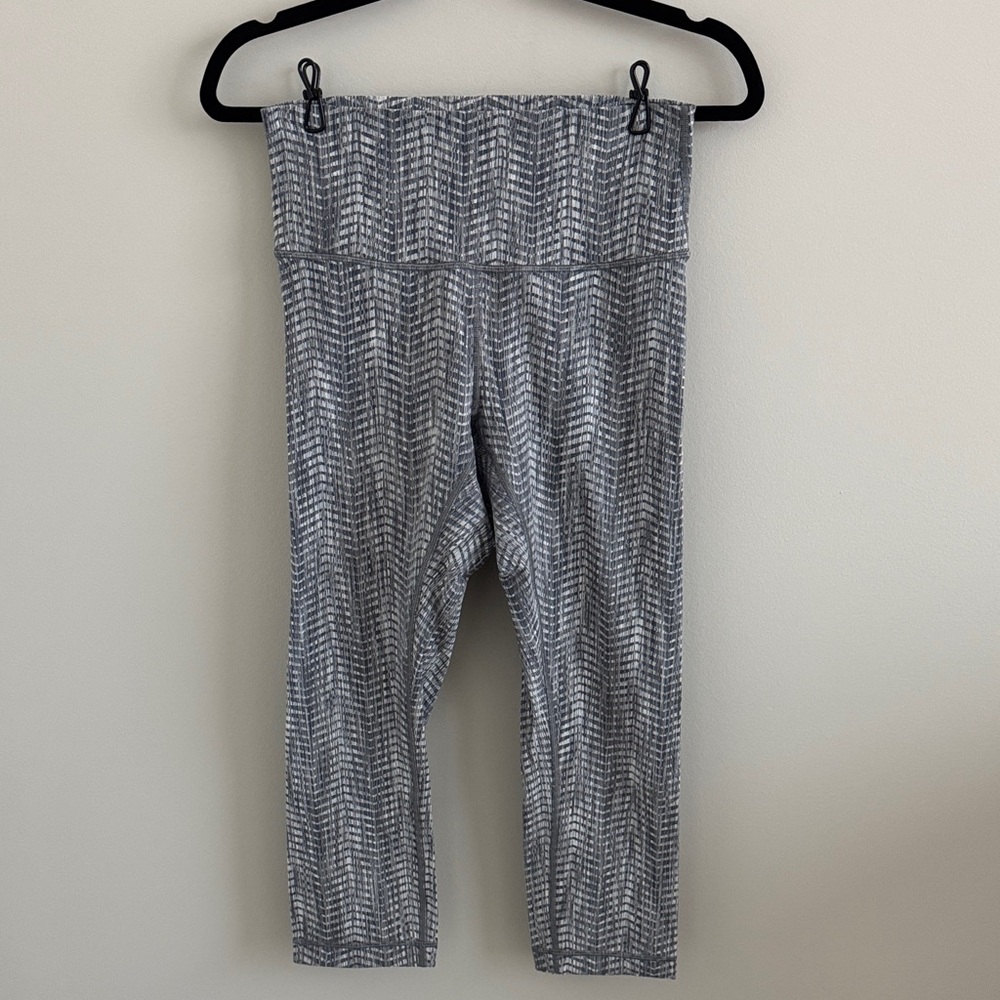 Lululemon Wunder Under Crop Tights Sz 8